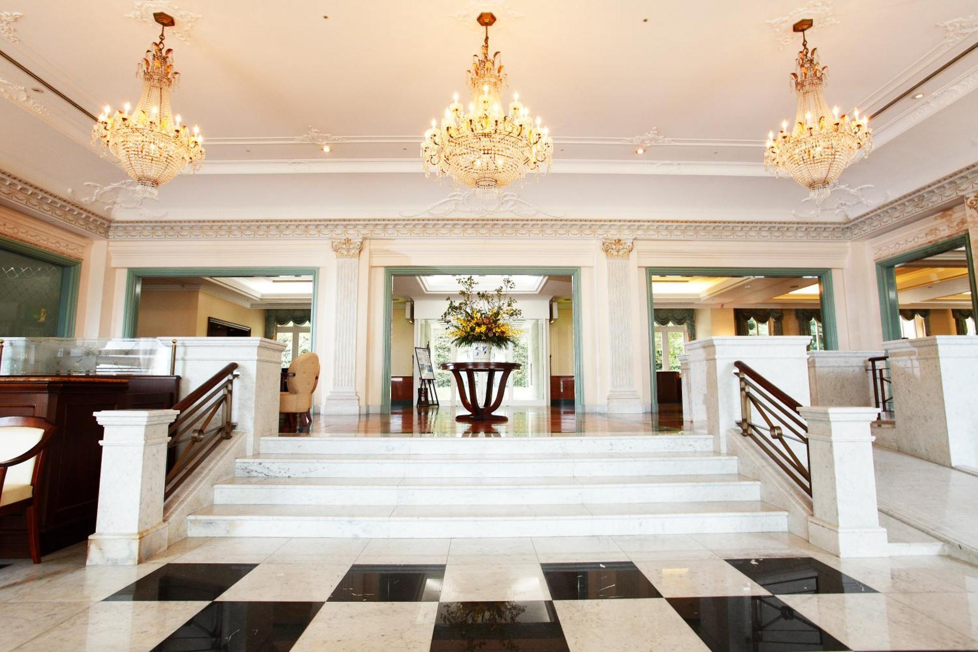 Hotel Den Haag Huis Ten Bosch Sasebo Eksteriør billede The lobby of the hotel