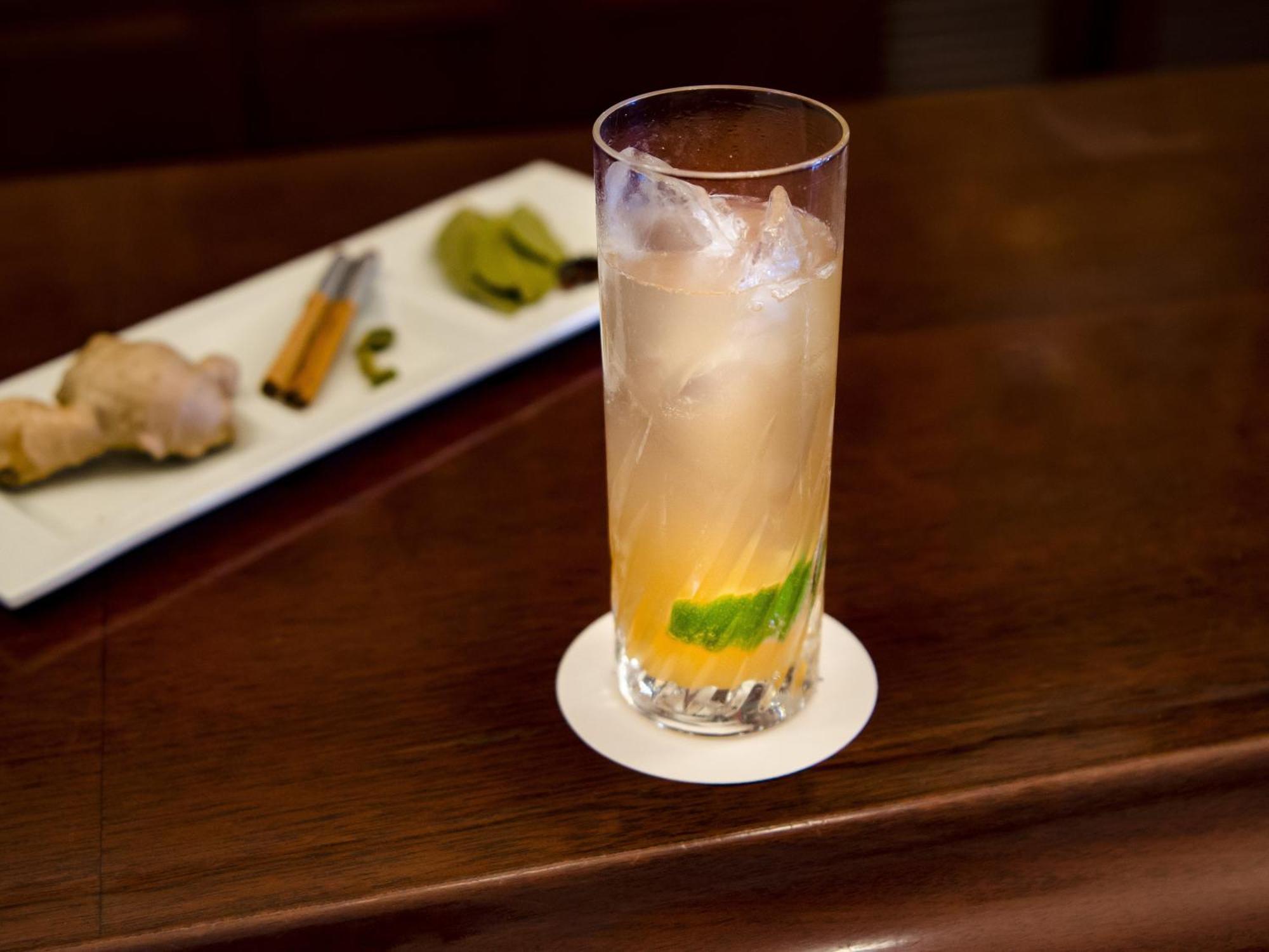 Hotel Den Haag Huis Ten Bosch Sasebo Eksteriør billede A ginger beer cocktail