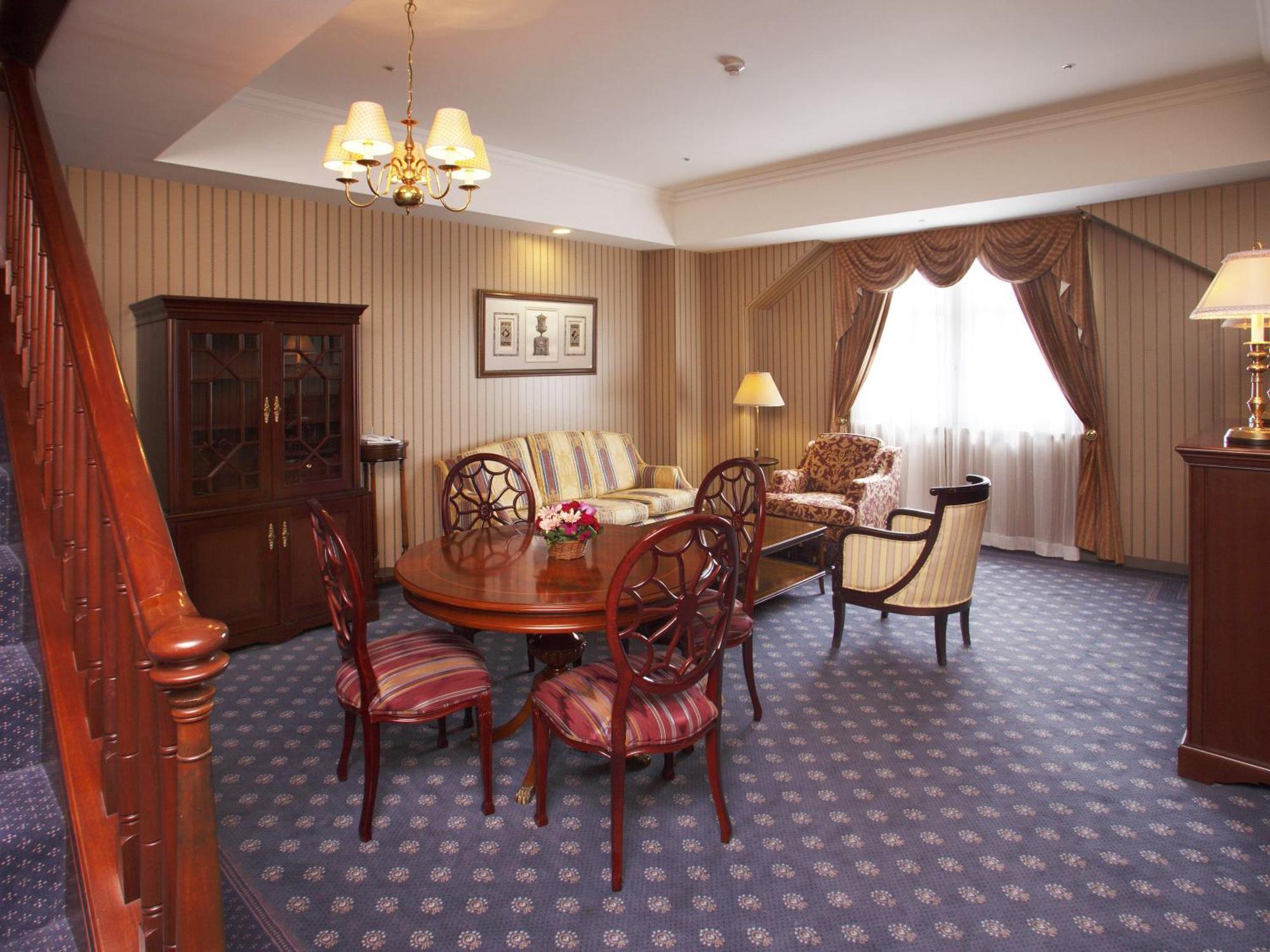 Hotel Den Haag Huis Ten Bosch Sasebo Eksteriør billede A suite at the hotel